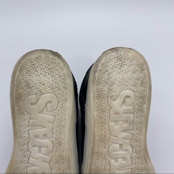 Skechers, Light Up Sneakers, Size 5.5 Youth. 11 light settings on each shoe! - Picture 10 of 12